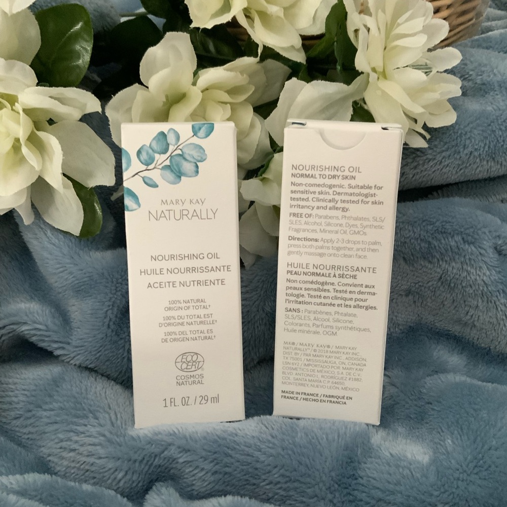 🥰Mary Kay Naturally® Nourishing Oil NIB